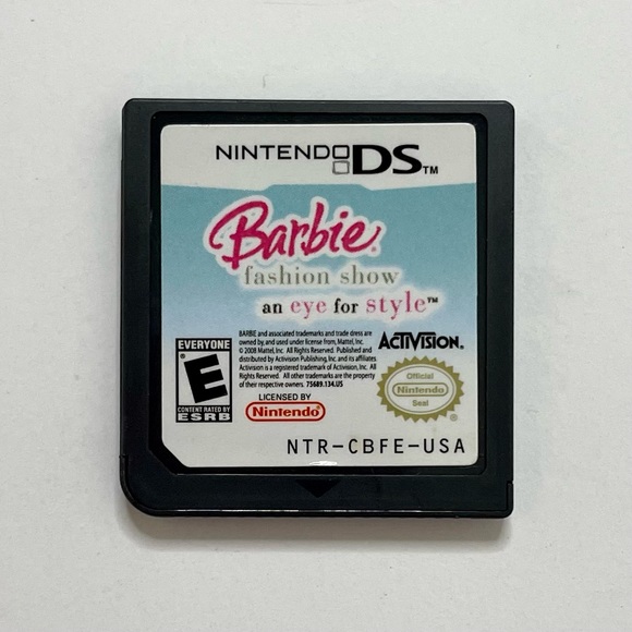 Nintendo DS Barbie Fashion Show: An Eye for Style Catwalk Accessory Models Music - Picture 4 of 8